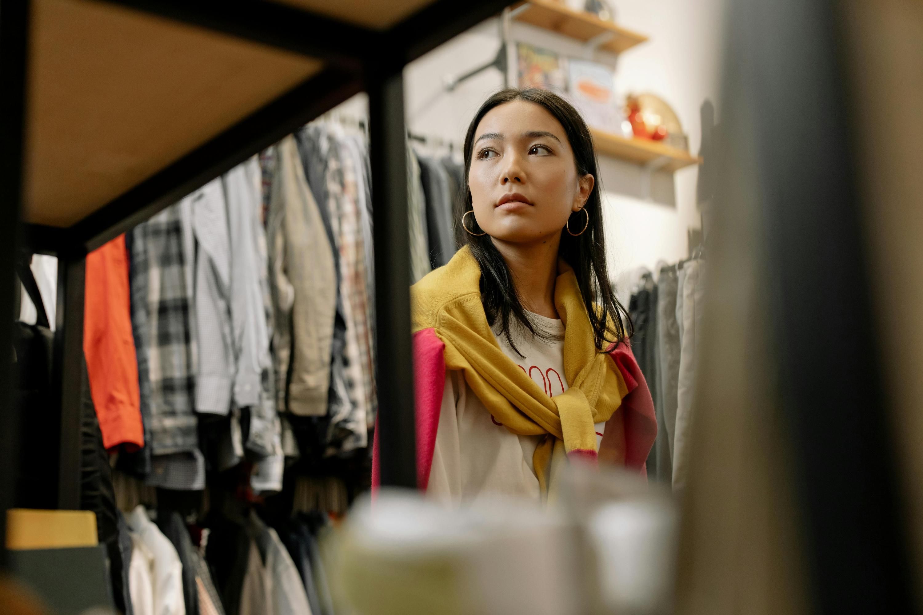 Речі у секонд-хенді потрібно вміти шукати Речі у секонд-хенді потрібно вміти шукати