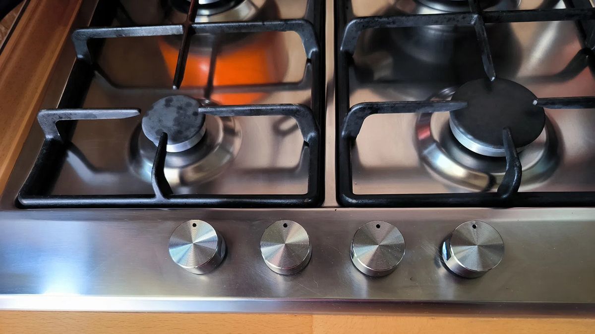 Ручки газовой плитки снова засияют Ручки газовой плитки снова засияют