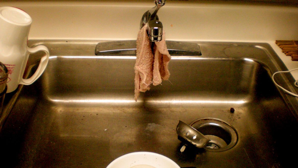 Засмічення у раковині легко вивести  Засмічення у раковині легко вивести