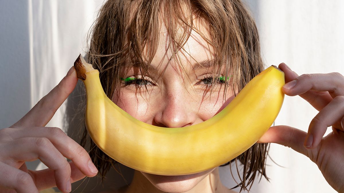 Бананову шкірку можна використовувати в побуті Бананову шкірку можна використовувати в побуті