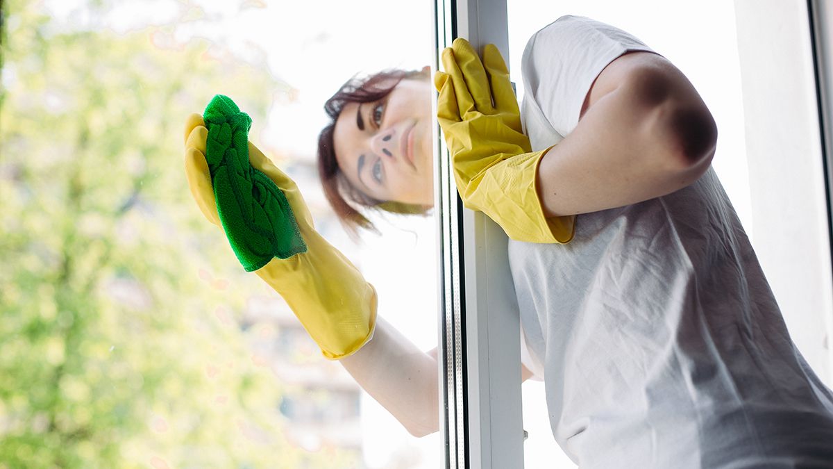 Вікна та дзеркала можна вимити без розводів Вікна та дзеркала можна вимити без розводів