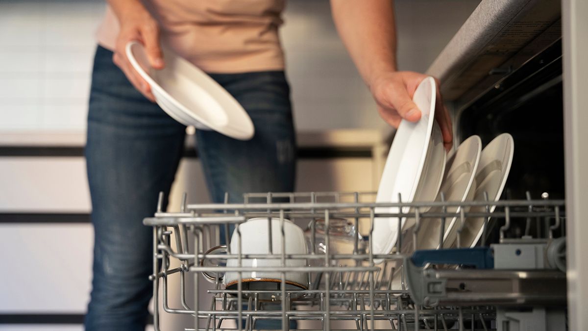 Названо ціну одного миття у посудомийній машині Названо ціну одного миття у посудомийній машині