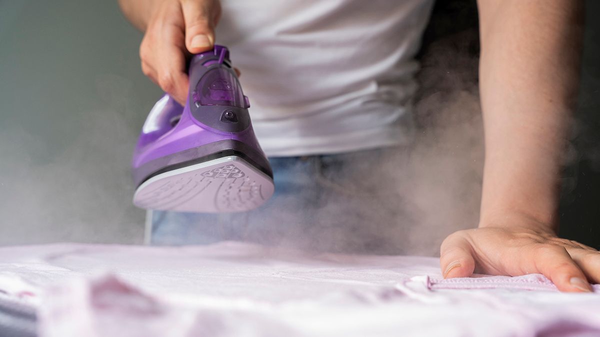 Не всю воду можно наливать в утюг