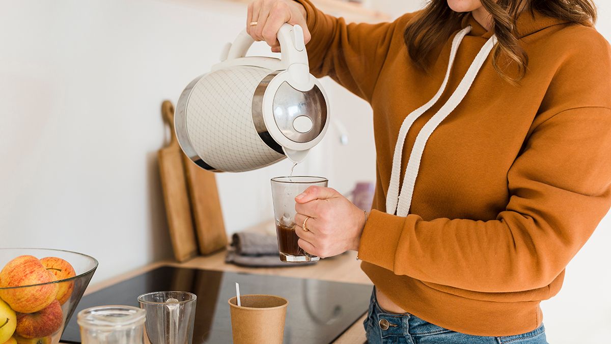 Який прилад з'їдає найбільше світла вдома: обігнав навіть пилосос Який прилад з'їдає найбільше світла вдома: обігнав навіть пилосос