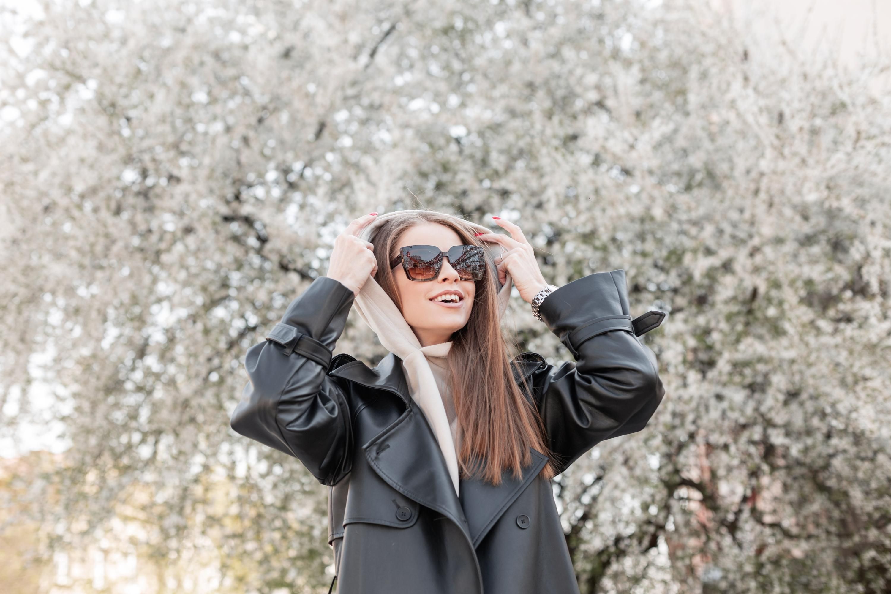 Стильні образи з худі та світшотом